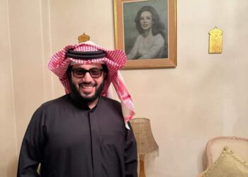 تركي آل الشيخ يعلن عن مفاجأة خلال تواجده في منزل نجاة الصغيرة