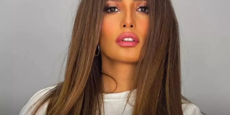 زينة رضا تحتفل بعامها الجديد برفقة الأصدقاء