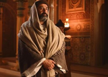 كريم عبد العزيز عبقريةٌ في تقديم المشهد