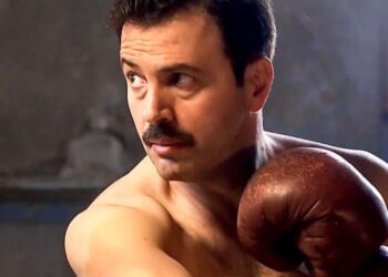 “تيم حسن” يوضح سبب عدم وجود ترجمة لعمله الرمضاني “تاج”