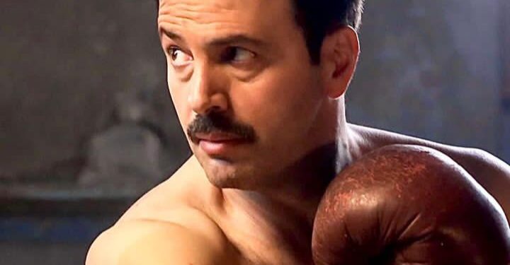 “تيم حسن” يوضح سبب عدم وجود ترجمة لعمله الرمضاني “تاج”