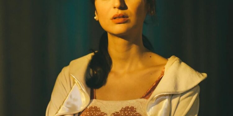 فايا يونان ترد على المنتقدين وتتحدث عن تجربتها في “تاج”