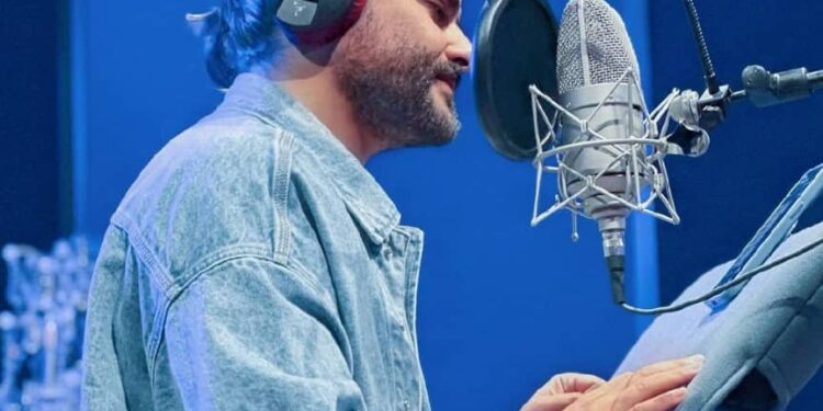 ناصيف زيتون يشوّق جماهيره لجديده