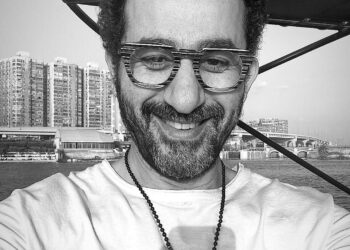 هكذا يحتفل أحمد حلمي ومنى زكي بالعيد