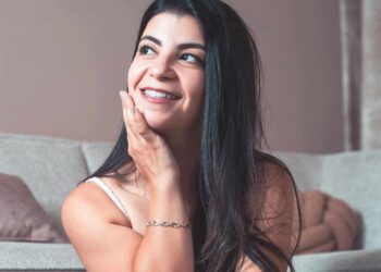 ميراي بيطار تطلق أُولى أغانيها “حلوة الحياة”