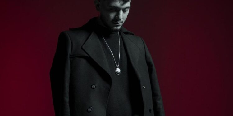 الشامي يشوّق جمهوره لحفله في قطر