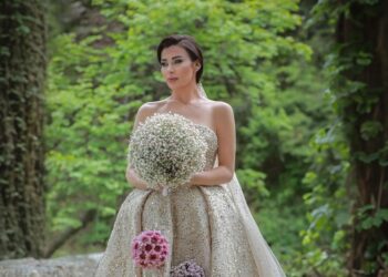 نادين الراسي بفستان الزفاف.. وهذه نصيحتها للفتيات