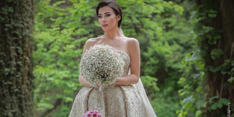 نادين الراسي بفستان الزفاف.. وهذه نصيحتها للفتيات