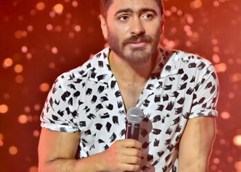 تامر حسني يمازح جمهوره بفيديو طريف