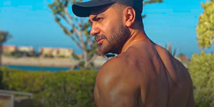 تامر حسني يبدأ فيلمه الجديد بافتعال المقالب