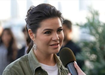 يسرا اللوزي تستشير طبيب نفسي!؟