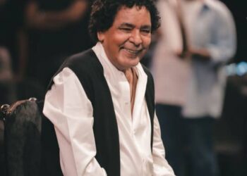 حقيقة الحالة الصحية ل “محمد منير”