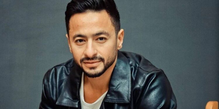 حمادة هلال يحقق حلم هذا الطفل