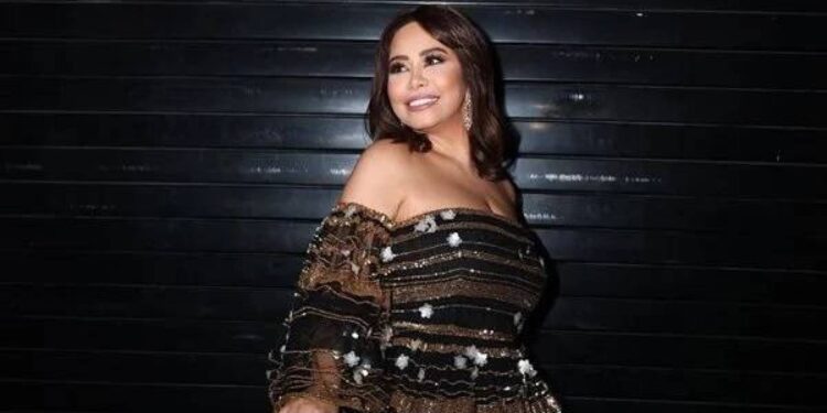 شيرين تبكي في حفلها بالكويت  والسبب