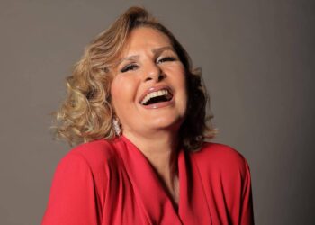 يسرا تمدح مواطنها “محمد سامي”