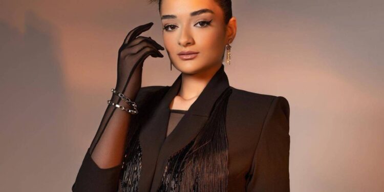 ملك زاهر وعمل جديد بعنوان ”أزمة ثقة”