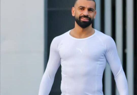 محمد صلاح يتحدى نجوم مصر بهذه الطريقة