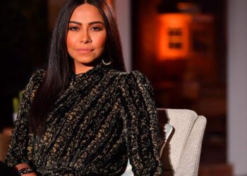 حسام حبيب يبارك لشيرين خطوبتها