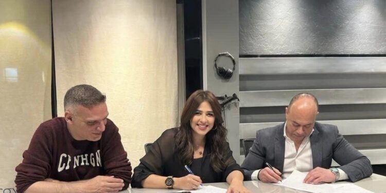 ياسمين عبد العزيز تبدأ تحضيراتها لرمضان المقبل