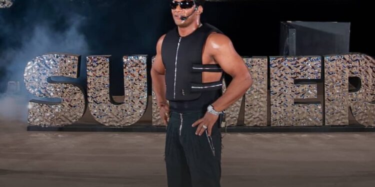 محمد رمضان يعتذر من صاحب الصفعة