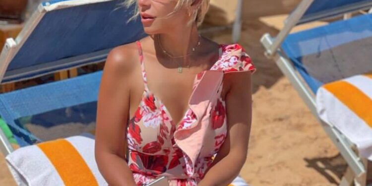 ريم البارودي لمروجي الشائعات “مرضى نفسيين”