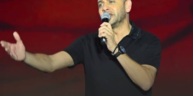 مصطفى قمر يؤجل حفله في لبنان