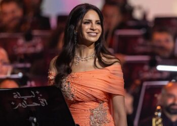 آمال ماهر متألقة في ليلة الأحلام