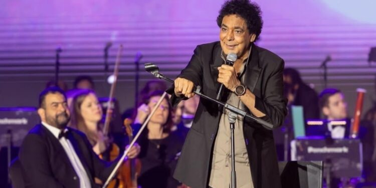 محمد منير يفتتح مهرجان العلمين