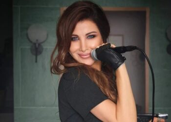 نانسي عجرم تصدر كليب أغنية “من نظرة