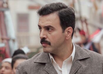 “تيم حسن” يساند “صادق الصباح” في محنته