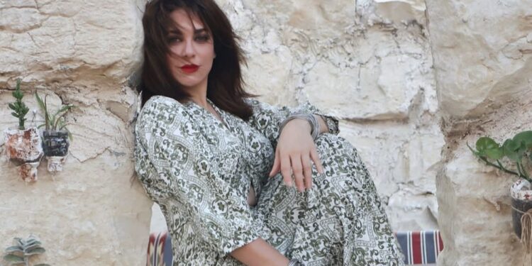 هل تعرضت سلاف فواخرجي للغدر من زملائها؟!