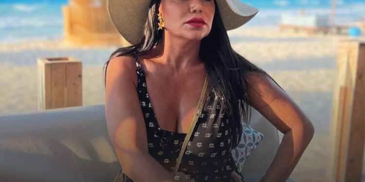 رانيا يوسف تشوّق جمهورها لأول أغنية لها “ليك”