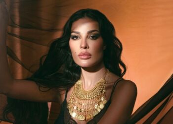 نادين نجيم تسخر من مُتابع أراد تجاهل شهرتها