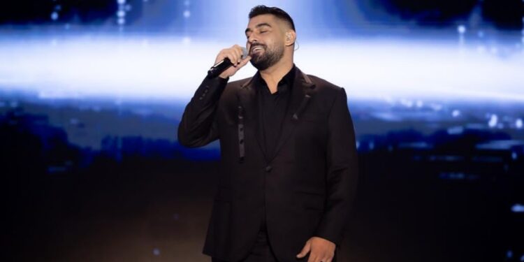 النجم آدم يؤجل حفله في قطر بسبب أوضاع لبنان