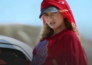 إليانا تصنع التاريخ بأغنية جنني