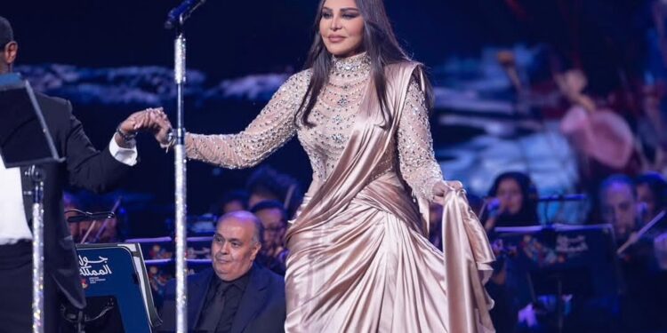 أحلام الشامسي تنفي تصريح عن شيرين وأنغام