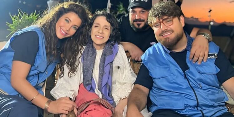 سامية الجزائري برفقة عدد من النجوم في كواليس “ما اختلفنا