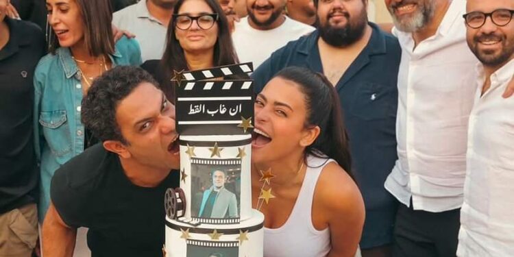 آسر ياسين وأسماء جلال والبدء بتصوير “إن غاب القط”