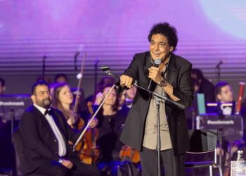 محمد منير في المستشفى بسبب أزمة صحية