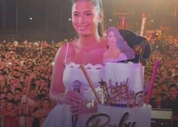 روبي تحتفل بعيد ميلادها على خشبة المسرح