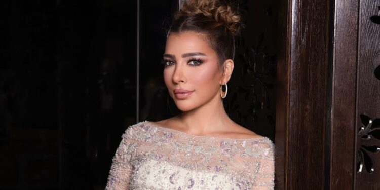 أصالة نصري تدعم نوال الكويتية وعزوف