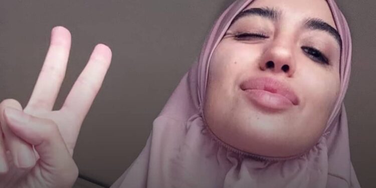 نينا عبد الملك تنوي ارتداء الحجاب