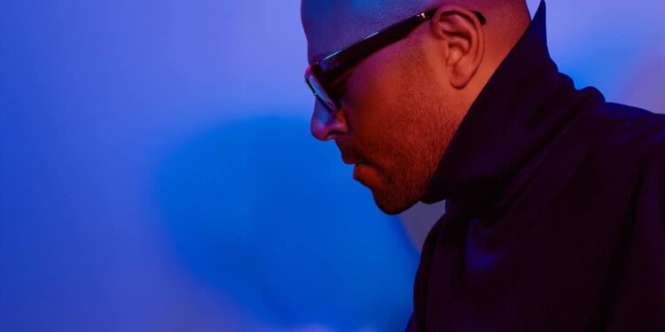 الحرائق لن تقف بوجه حفل تامر عاشور في لوس انجلوس