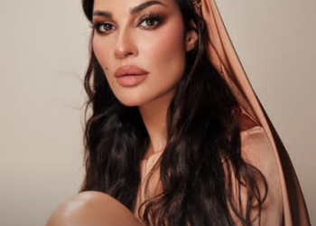 نادين تستهزء من أحد محاربيها على السوشيال ميديا