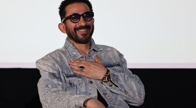 لمن قدم أحمد حلمي اعتذاره !؟