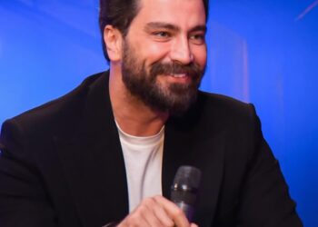 كيف يتعلم معتصم النهار اللهجة المصرية ؟!