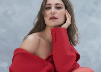 مهرجان الجونة السينمائي يمنح منة شلبي جائزة الإنجاز الإبداعي