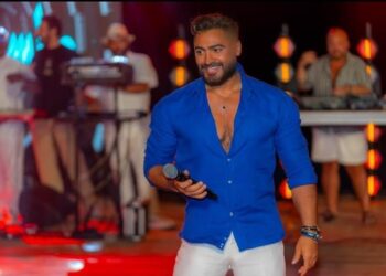 رسالة دعم وتفاؤل من تامر حسني لجمهوره