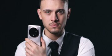 الشامي لأول مرة يغني للشاعرة جمانة جمال