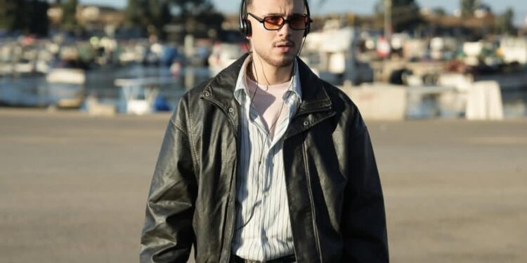 الشامي يمنع دخول أستراليا لأنه سوري!  